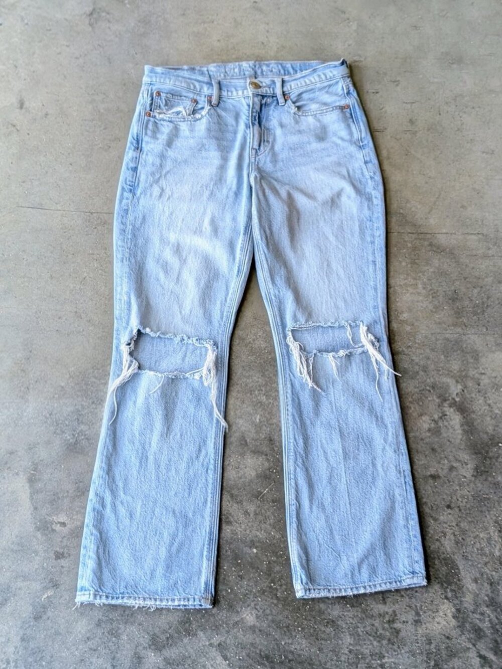 American Eagle '90s Bootcut Jeans Blue Denim Ripped Knees size 6